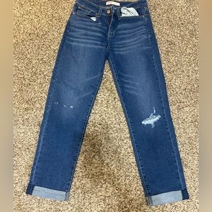 Levi’s straight leg size 4